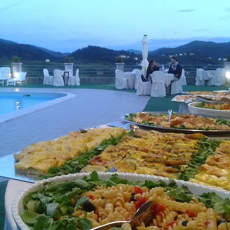 Ester 4* Tagliolo Monferrato